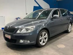 Grau Gebraucht 2010 Skoda Octavia Elegance Kombi | 4.500 € (Guter Preis)