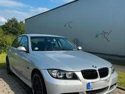 Grau Gebraucht 2008 BMW 320 Limousine | 5.500 € (Etwas zu teuer)