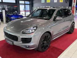 Grau Gebraucht 2015 Porsche Cayenne S Platinum Edition SUV | 34.870 € (Etwas zu teuer)