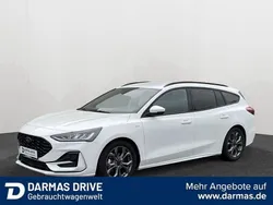 Weiß Gebraucht 2024 Ford Focus ST-Line Limousine | 23.490 € (Guter Preis)