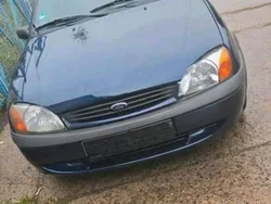 Blau Gebraucht 2000 Ford Fiesta Kleinwagen | 300 € (Guter Preis)