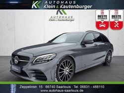 Grau Gebraucht 2018 Mercedes C300 AMG line Limousine | 25.999 € (Fairer Preis)