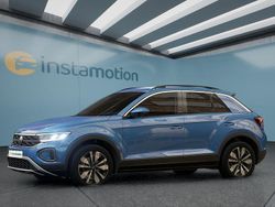 Blau Gebraucht 2024 VW T-Roc SUV | 29.949 € (Guter Preis)