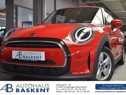 Rot Gebraucht 2021 Mini ONE Classic Kleinwagen | 18.490 € (Fairer Preis)