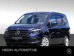 Blau Gebraucht 2024 Mercedes 180 Progressive Limousine | 28.548 € (Fairer Preis)