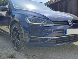 Blau Gebraucht 2019 VW Golf VII Highline Limousine | 20.400 € (Fairer Preis)
