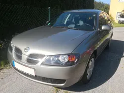 Grau Gebraucht 2006 Nissan Almera Visia Limousine | 3.990 € (Etwas zu teuer)