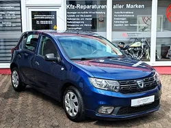 Blau Gebraucht 2017 Dacia Sandero Ambiance Kleinwagen | 6.878 € (Fairer Preis)