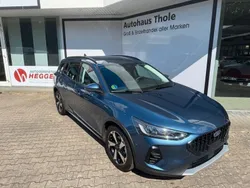 Blau Gebraucht 2024 Ford Focus Active Limousine | 24.900 € (Superpreis)
