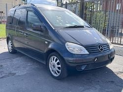 Schwarz Gebraucht 2004 Mercedes Vaneo Van / Kleinbus | 850 €