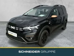 Perlmuttschwarz Gebraucht 2024 Dacia Jogger Extreme Van / Kleinbus | 24.490 € (Teuer)