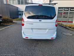 Weiß Gebraucht 2019 Ford Tourneo Courier Van / Kleinbus | 7.499 € (Guter Preis)