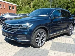 Blau Gebraucht 2022 VW Touareg Elegance SUV | 47.990 € (Guter Preis)