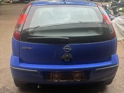 Blau Gebraucht 2004 Opel Corsa Eco Kleinwagen | 2.750 € (Etwas zu teuer)
