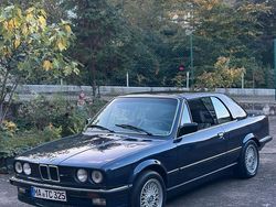 Blau Gebraucht 1988 BMW 320 Cabriolet Cabrio | 17.700 €