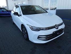 Violett Gebraucht 2025 VW Golf VIII Goal Limousine | 25.890 € (Guter Preis)