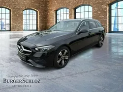 Metalliclack obsidianschwarz Gebraucht 2023 Mercedes C220 Kombi | 30.900 € (Guter Preis)