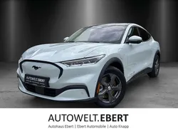 Space white (weiss) Gebraucht 2023 Ford Mustang Mach-E SUV | 36.990 € (Guter Preis)