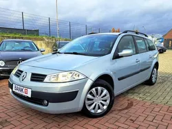 Grau Gebraucht 2004 Renault Mégane GrandTour Kombi | 1.490 € (Fairer Preis)