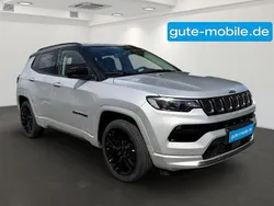 Silber Gebraucht 2022 Jeep Compass SUV | 26.990 € (Guter Preis)
