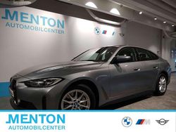 Grau Gebraucht 2023 BMW i4 Shadowline Limousine | 35.990 € (Superpreis)