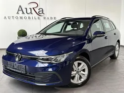 Blau Gebraucht 2023 VW Golf VIII Life Kombi | 20.449 € (Fairer Preis)