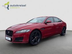 Rot Gebraucht 2016 Jaguar XF Portfolio Limousine | 10.990 € (Fairer Preis)