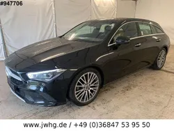 Black metallic Gebraucht 2020 Mercedes CLA200 Shooting Brake Kombi | 24.450 € (Fairer Preis)
