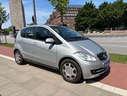 Silber Gebraucht 2010 Mercedes A180 Limousine | 4.200 € (Fairer Preis)