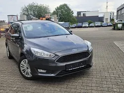 Grau Gebraucht 2015 Ford Focus Business Edition Kombi | 6.200 € (Guter Preis)