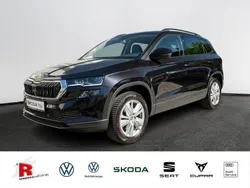 Blackmagic perleffekt Gebraucht 2024 Skoda Karoq Selection SUV | 36.989 € (Fairer Preis)