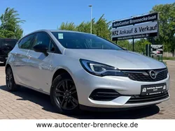 Silber Gebraucht 2021 Opel Astra Design & Tech Limousine | 15.250 € (Fairer Preis)