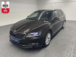 Braun (magneticbraunmet.) Gebraucht 2017 Skoda Superb Style Kombi | 21.480 € (Teuer)