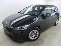 Schwarz Gebraucht 2023 BMW 218 Active Tourer M Sport Van / Kleinbus | 28.890 € (Fairer Preis)