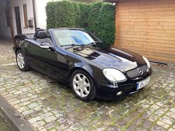 Schwarz Gebraucht 2003 Mercedes SLK200 Cabrio | 7.600 € (Fairer Preis)