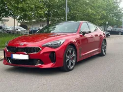Rot Gebraucht 2018 Kia Stinger Kleinwagen | 26.000 € (Fairer Preis)