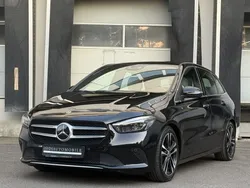 Schwarz Gebraucht 2019 Mercedes B220 Edition 1 Van / Kleinbus | 22.400 € (Fairer Preis)