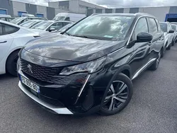 Schwarz Gebraucht 2021 Peugeot 5008 Allure Van / Kleinbus | 18.211 € (Fairer Preis)