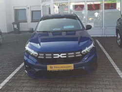 Stahlblau Gebraucht 2023 Dacia Sandero Essentiel Kleinwagen | 14.000 € (Guter Preis)