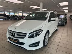 Weiß Gebraucht 2018 Mercedes B200 Van / Kleinbus | 16.990 € (Fairer Preis)