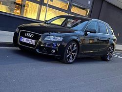 Schwarz Gebraucht 2012 Audi A4 Kombi | 8.200 €