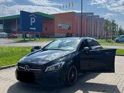 Schwarz Gebraucht 2019 Mercedes CLA200 Shooting Brake AMG line Kombi | 18.500 €