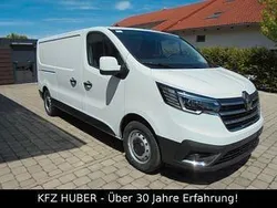 Weiß Neu 2025 Renault Trafic Van | 30.990 € (Superpreis)