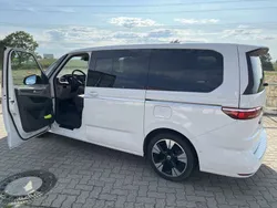 Weiß Gebraucht 2023 VW T7 Van | 69.580 €