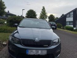 Grau Gebraucht 2017 Skoda Octavia RS Kombi | 15.000 € (Guter Preis)