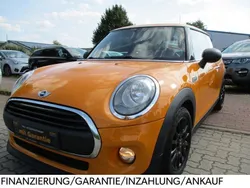 Orange Gebraucht 2015 Mini ONE Kleinwagen | 9.900 € (Etwas zu teuer)