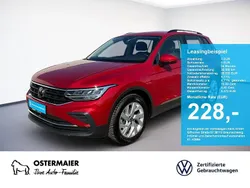 Rot Gebraucht 2023 VW Tiguan Life SUV | 25.990 € (Superpreis)