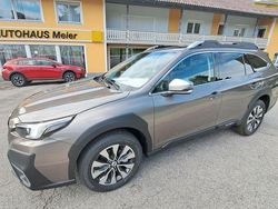 Gold Neu 2025 Subaru Outback Platinum SUV | 47.499 € (Fairer Preis)