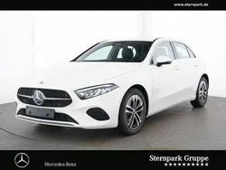 Weiß Gebraucht 2024 Mercedes A180 Progressive Limousine | 28.400 € (Fairer Preis)