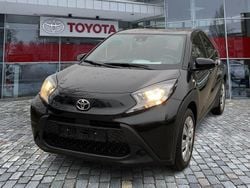 Black mica / ink Gebraucht 2024 Toyota Aygo Business Edition Kleinwagen | 14.790 € (Guter Preis)